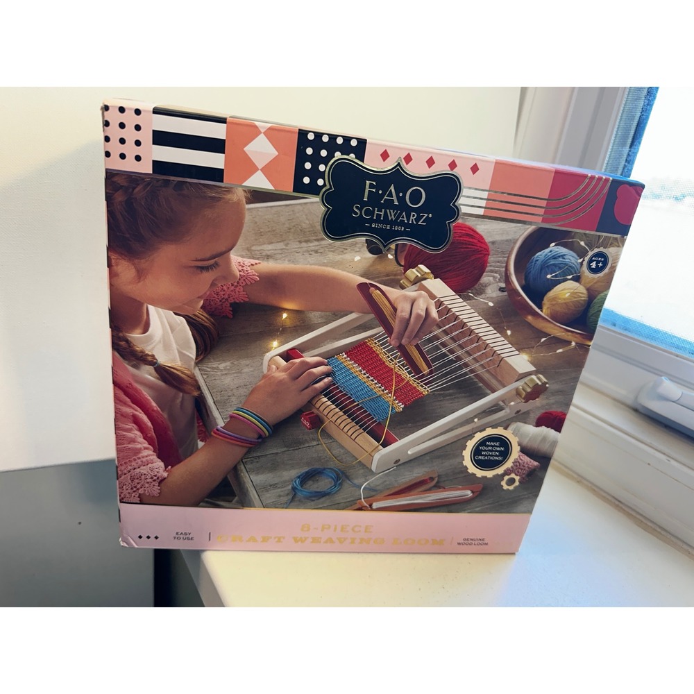 FAO Schwarz 8-Piece Craft Weaving Loom Genuine Wood Set 1002553 Ages 4+